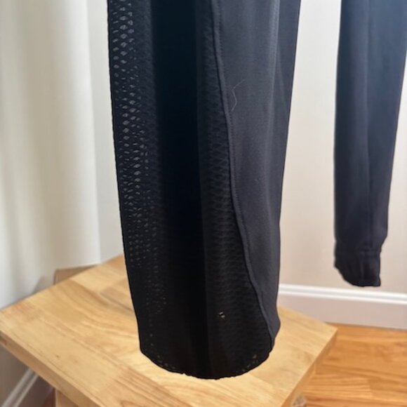 Athleta Quest Jogger pants, black size 4T - Picture 7 of 7